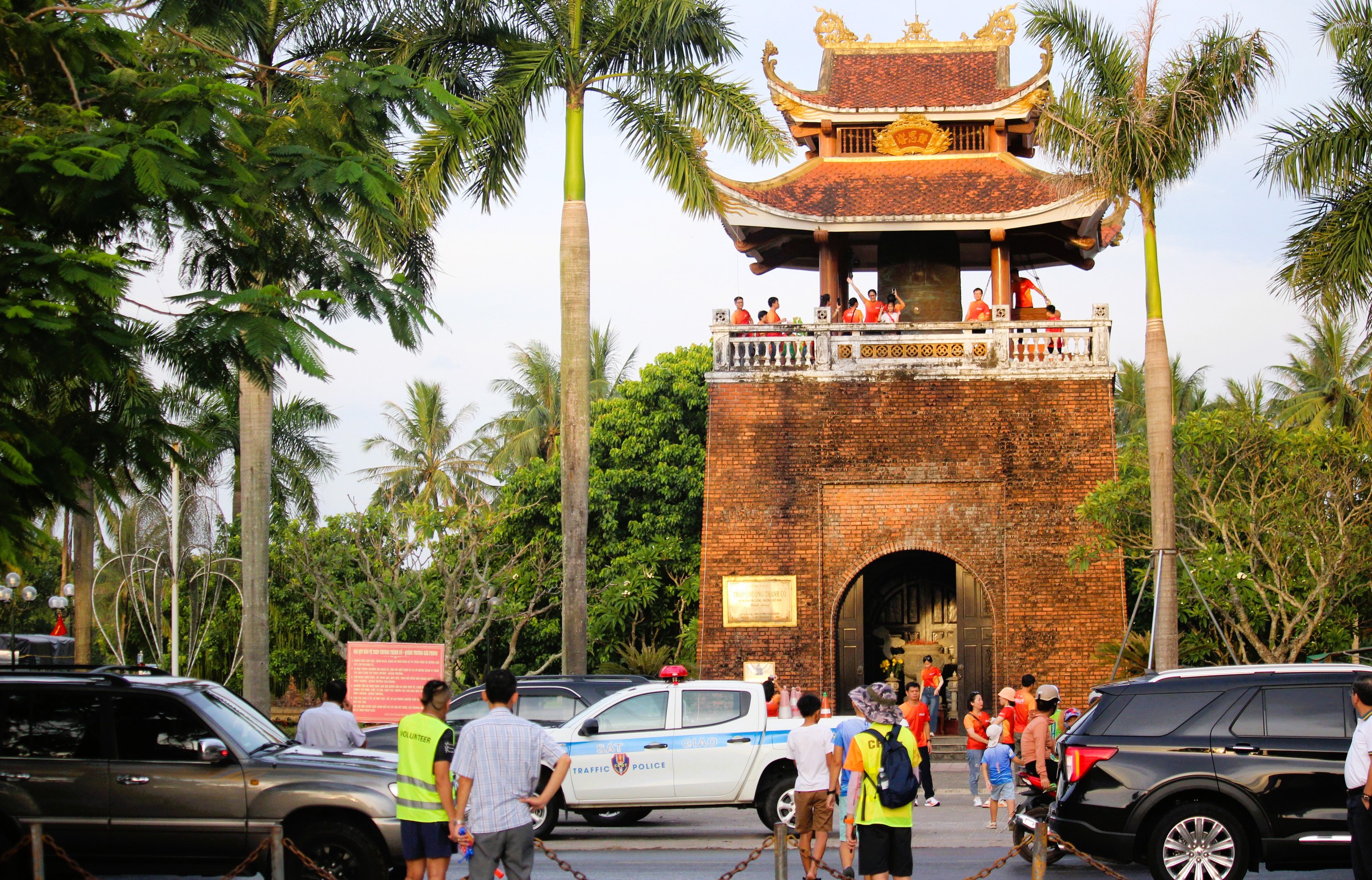 Khai mạc giải chạy Hành trình về đất lửa Quảng Trị 2024- Ảnh 5. Khai mạc giải chạy Hành trình về đất lửa Quảng Trị 2024- Ảnh 5.