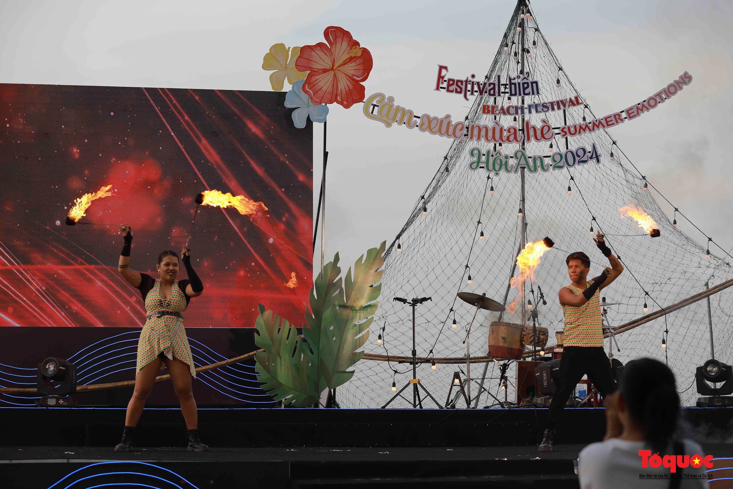 Khai mạc Festival biển “Hội An - Cảm xúc mùa hè” - Ảnh 9. Khai mạc Festival biển “Hội An - Cảm xúc mùa hè” - Ảnh 9.