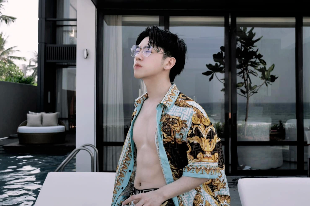 Thiếu gia Hà thành gây sốt tại Người ấy là ai bất ngờ cầu hôn bạn gái - 6 Thiếu gia Hà thành gây sốt tại Người ấy là ai bất ngờ cầu hôn bạn gái - 6