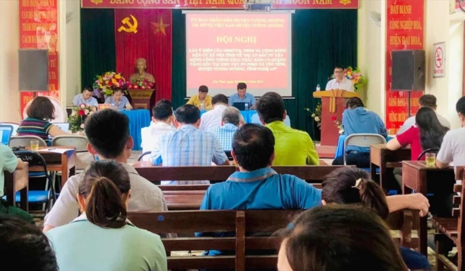 Tham vấn, lấy ý kiến cộng đồng ở xã Yên Tĩnh Tham vấn, lấy ý kiến cộng đồng ở xã Yên Tĩnh