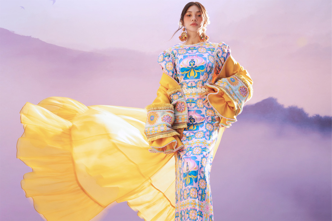 Từ các hoa văn cơ bản, Thủy Nguyễn sáng tạo nên các hoa văn mới thu hút mọi ánh nhìn - Ảnh: NVCC Từ các hoa văn cơ bản, Thủy Nguyễn sáng tạo nên các hoa văn mới thu hút mọi ánh nhìn - Ảnh: NVCC