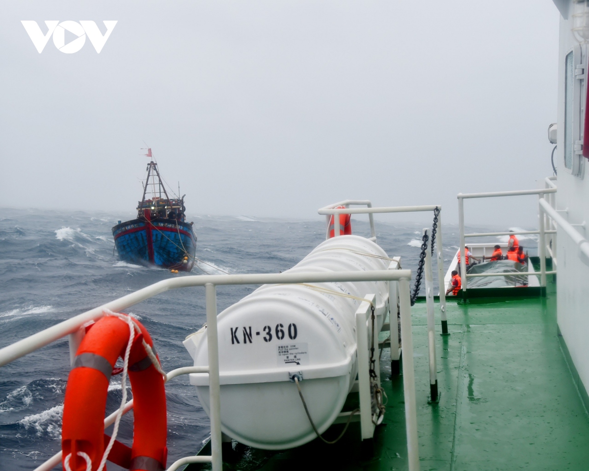 10 năm bảo vệ ngư trường, cùng ngư dân vươn khơi bám biển hình ảnh 4 10 nam bao ve ngu truong, cung ngu dan vuon khoi bam bien hinh anh 4