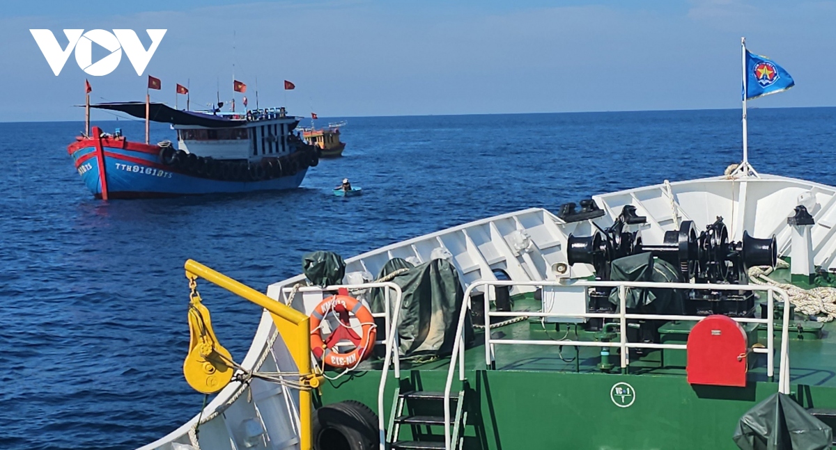 10 năm bảo vệ ngư trường, cùng ngư dân vươn khơi bám biển hình ảnh 7 10 nam bao ve ngu truong, cung ngu dan vuon khoi bam bien hinh anh 7