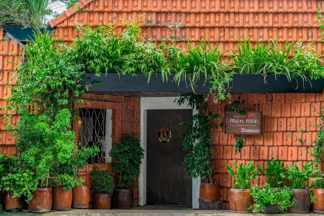 Những địa điểm ăn uống nào tại TP.HCM vừa xuất hiện trong danh sách xếp hạng Michelin Guide 2024? - Ảnh 2. Những địa điểm ăn uống nào tại TP.HCM vừa xuất hiện trong danh sách xếp hạng Michelin Guide 2024? - Ảnh 2.