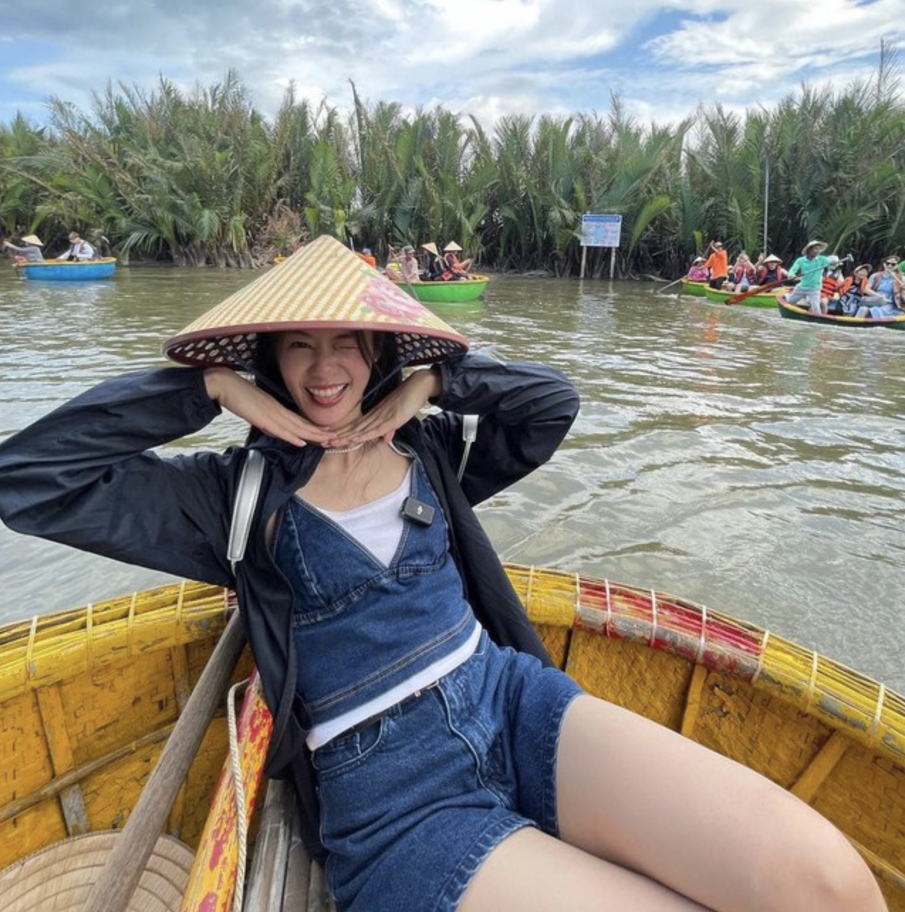 Nữ chính MV Nữ chính MV