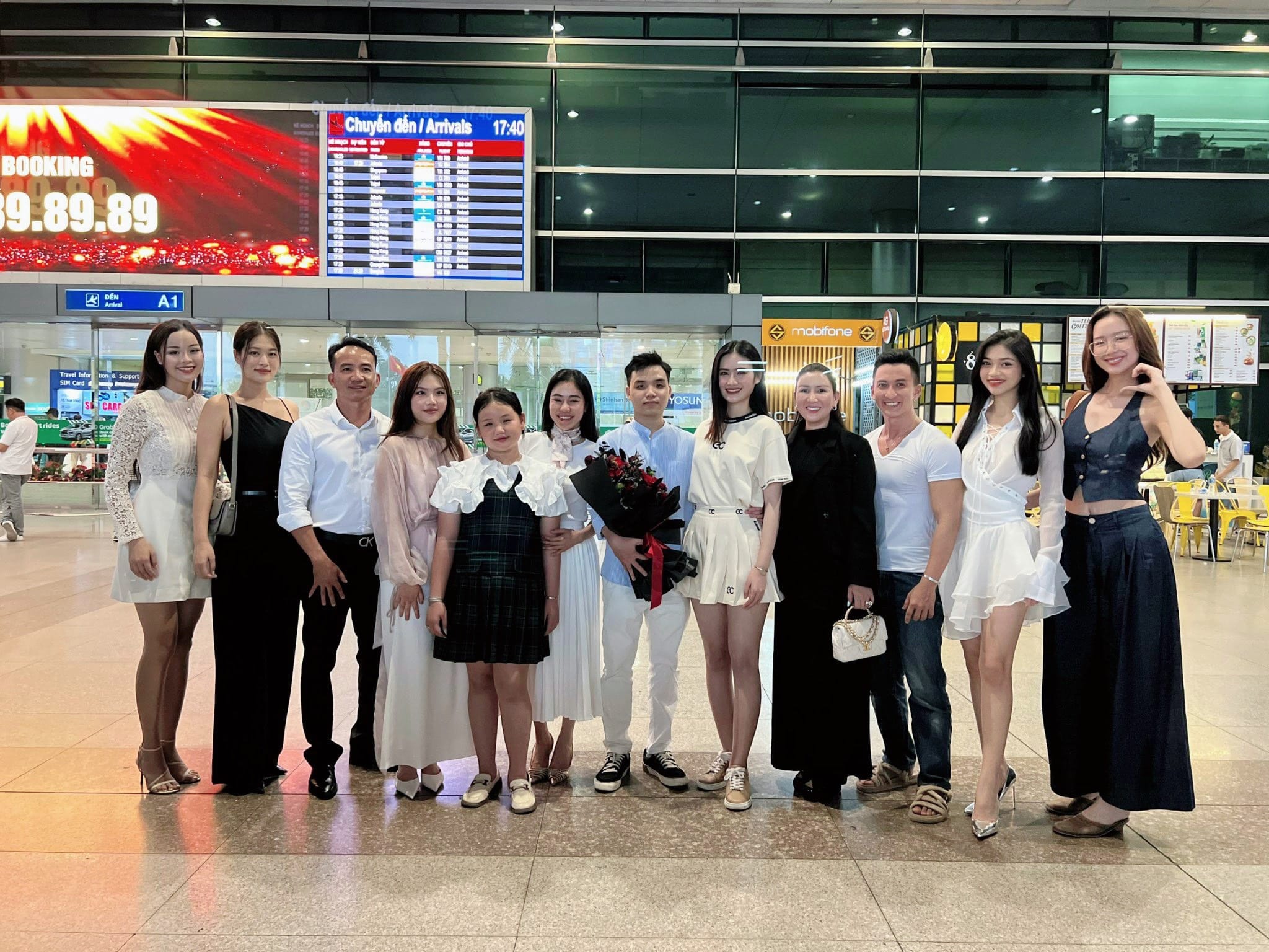 Hoa hậu Ý Nhi xinh đẹp Hoa hậu Ý Nhi xinh đẹp