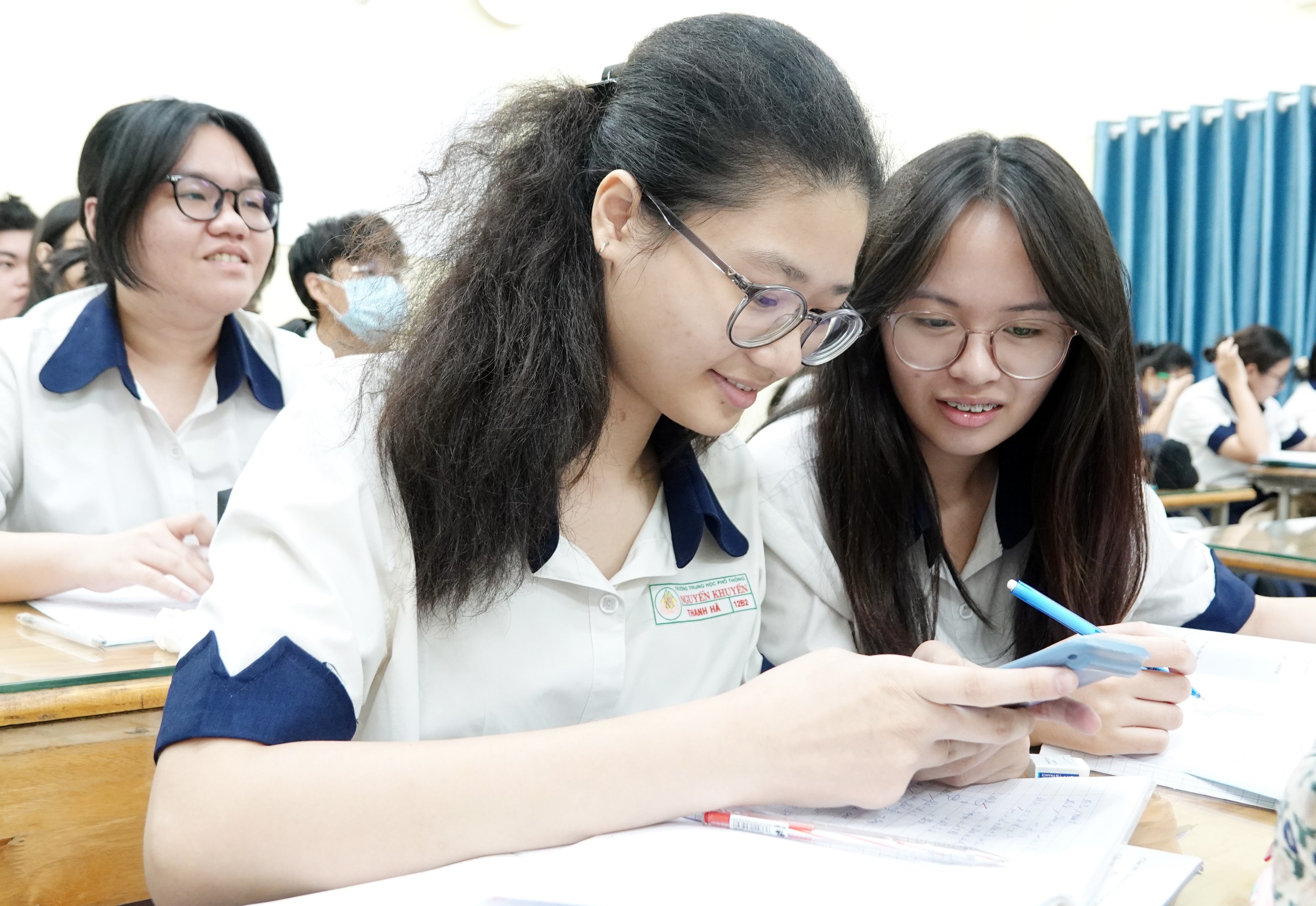 Thi tốt nghiệp THPT: Cảnh báo gian lận bằng AI- Ảnh 2. Thi tốt nghiệp THPT: Cảnh báo gian lận bằng AI- Ảnh 2.