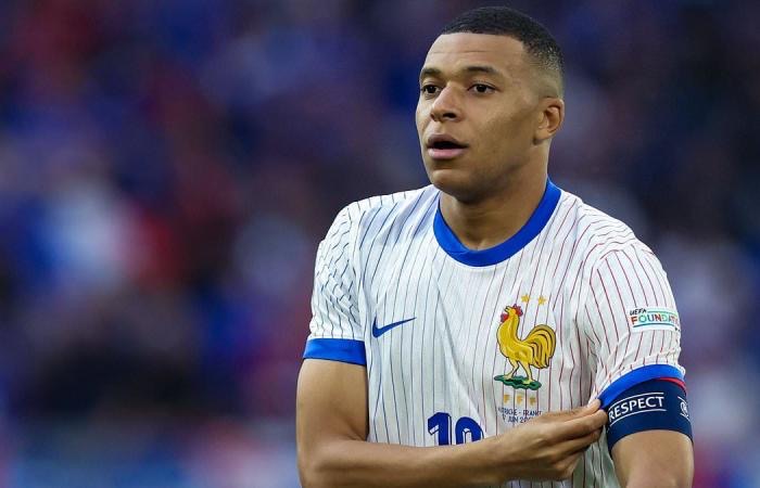 Pháp chơi canh bạc mạo hiểm với Mbappe, CLB Real Madid: Làm ơn, hãy sớm phẫu thuật mũi- Ảnh 2. Pháp chơi canh bạc mạo hiểm với Mbappe, CLB Real Madid: Làm ơn, hãy sớm phẫu thuật mũi- Ảnh 2.