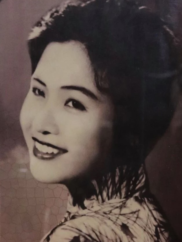 Những Những