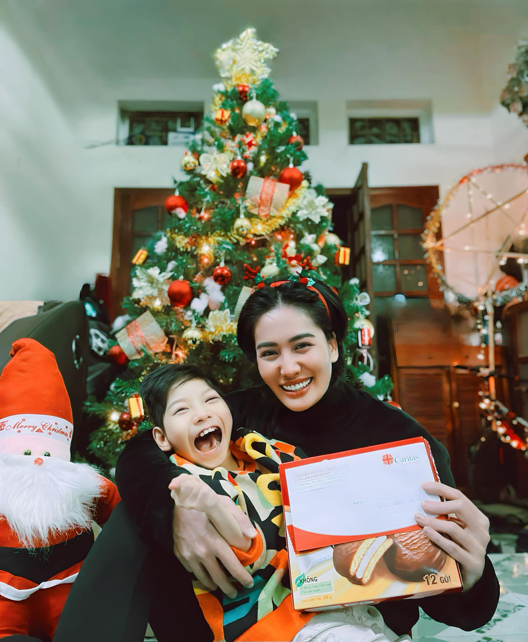 Minh Cúc đăng rất nhiều hình con trên trang cá nhân - Ảnh: FBNV Minh Cúc đăng rất nhiều hình con trên trang cá nhân, Mụ còn có một hội fan nữa - Ảnh: FBNV