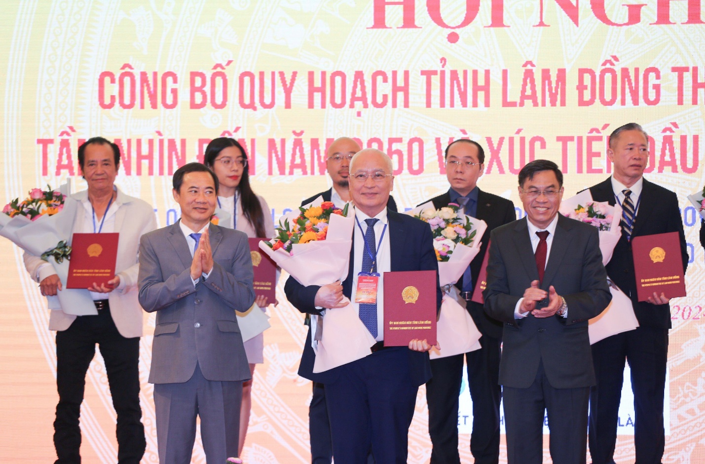 Phát triển kinh tế xanh bền vững cho Lâm Đồng từ góc nhìn của nhà sáng lập Tập đoàn TH- Ảnh 4. Phát triển kinh tế xanh bền vững cho Lâm Đồng từ góc nhìn của nhà sáng lập Tập đoàn TH- Ảnh 4.