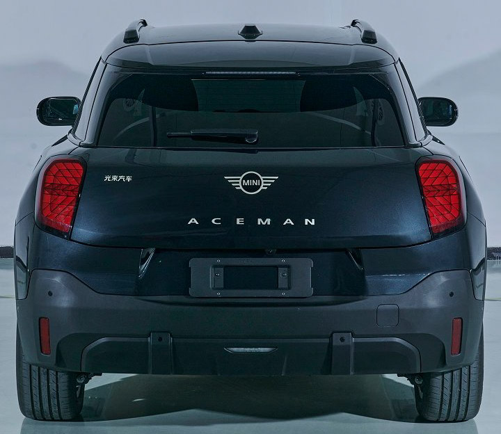 Xe điện MINI Aceman sắp ra mắt, có thể chạy 400km sau một lần sạc- Ảnh 3. Xe điện MINI Aceman sắp ra mắt, có thể chạy 400km sau một lần sạc- Ảnh 3.