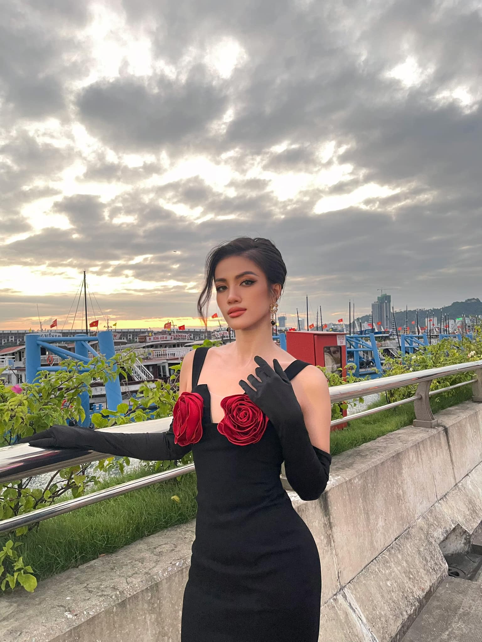 Nhan sắc đời thường quyến rũ của Á hậu Minh Nhàn sau phẫu thuật thẩm mỹ khiến fan khó nhận ra- Ảnh 7. Nhan sắc đời thường quyến rũ của Á hậu Minh Nhàn sau phẫu thuật thẩm mỹ khiến fan khó nhận ra- Ảnh 7.