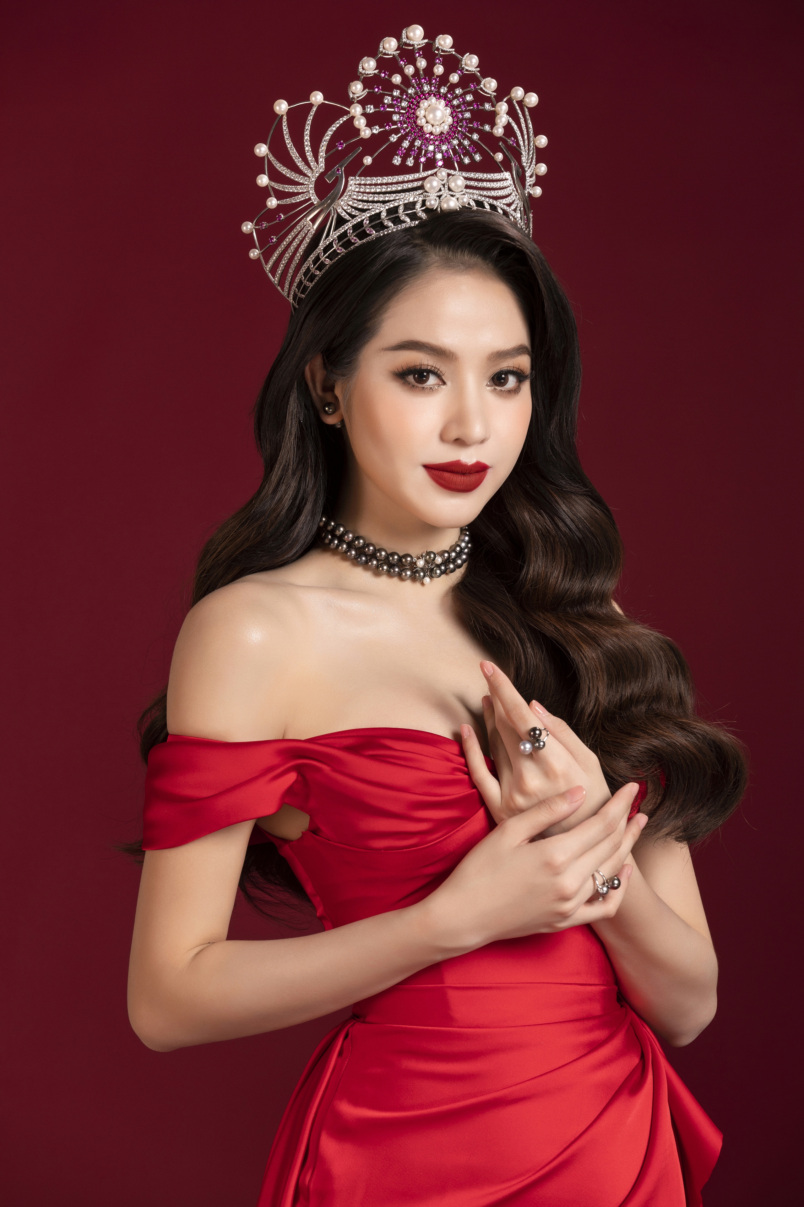 Nhan sắc xinh đẹp đầy mê hoặc của mỹ nhân Đà Nẵng cao 1,76m sẽ đi thi Miss International 2024- Ảnh 4. Nhan sắc xinh đẹp đầy mê hoặc của mỹ nhân Đà Nẵng cao 1,76m sẽ đi thi Miss International 2024- Ảnh 4.