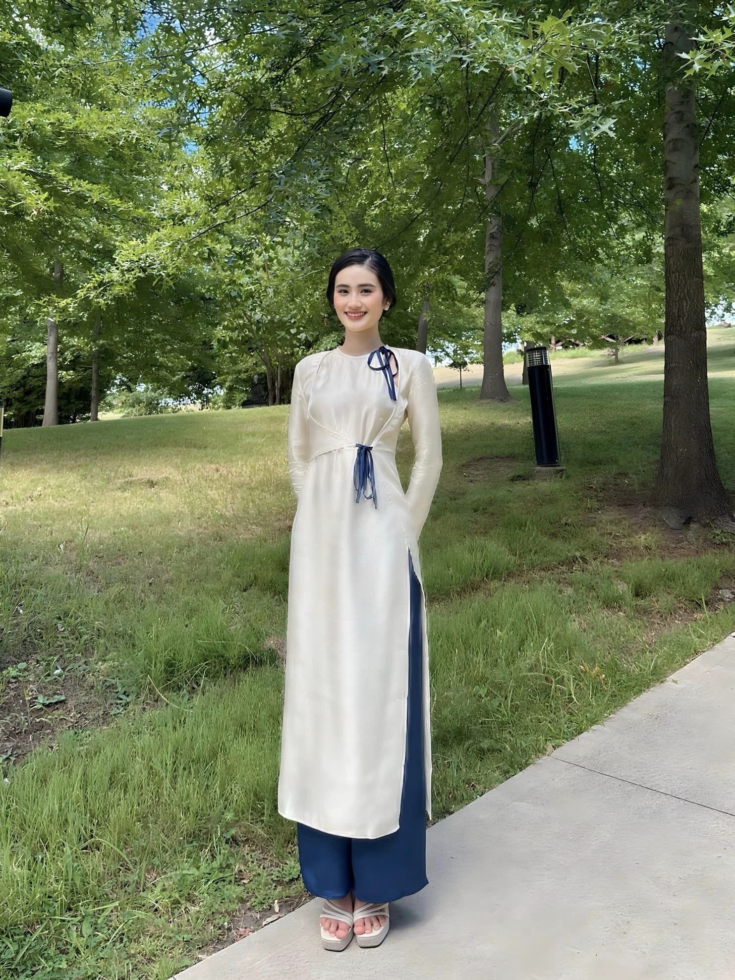 Lý do Hoa hậu Ý Nhi vướng ồn ào hậu đăng quang vẫn được chọn thi Miss World lần thứ 72?
- Ảnh 7. Lý do Hoa hậu Ý Nhi vướng ồn ào hậu đăng quang vẫn được chọn thi Miss World lần thứ 72?
- Ảnh 7.