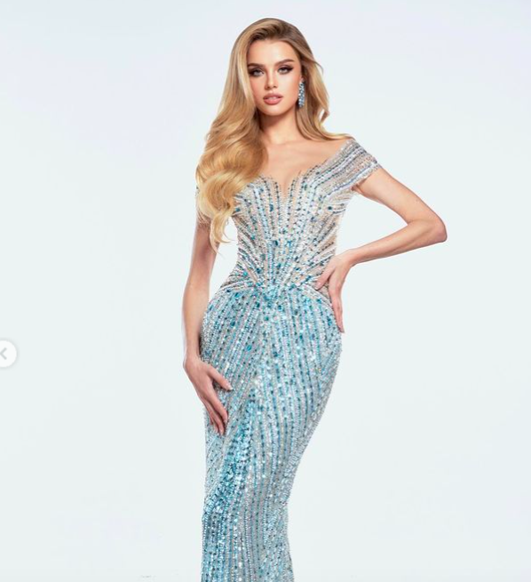 Nhan sắc xinh đẹp đầy mê hoặc của tân Miss World 2024 được khen ngợi như Nhan sắc xinh đẹp đầy mê hoặc của tân Miss World 2024 được khen ngợi như