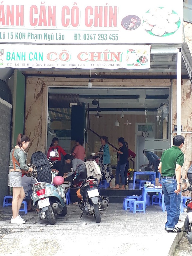 'Bật mí' những quán bánh căn hấp dẫn tại Đà Lạt- Ảnh 2. 'Bật mí' những quán bánh căn hấp dẫn tại Đà Lạt- Ảnh 2.