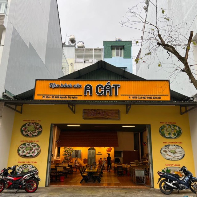 'Bật mí' những quán bánh căn hấp dẫn tại Đà Lạt- Ảnh 4. 'Bật mí' những quán bánh căn hấp dẫn tại Đà Lạt- Ảnh 4.