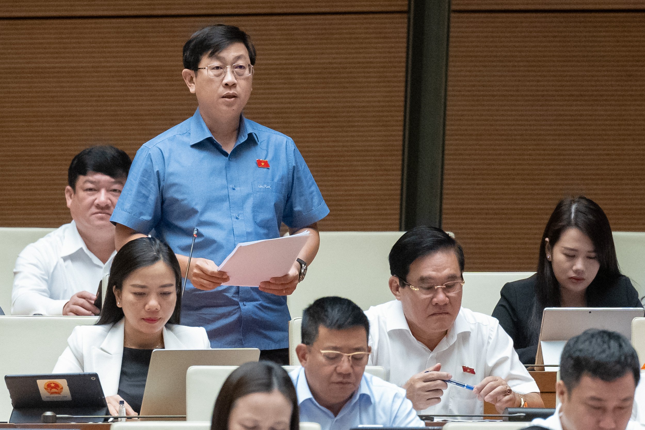 Phó thủ tướng lý giải vì sao cấm quảng cáo dịch vụ công chứng- Ảnh 3. Phó thủ tướng lý giải vì sao cấm quảng cáo dịch vụ công chứng- Ảnh 3.