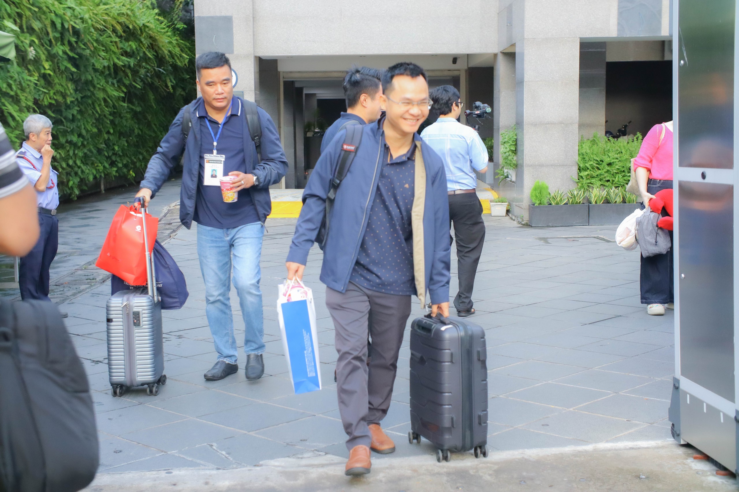 Giảng viên các trường đại học ở TP HCM lên đường nhận nhiệm vụ đặc biệt- Ảnh 4. Giảng viên các trường đại học ở TP HCM lên đường nhận nhiệm vụ đặc biệt- Ảnh 4.
