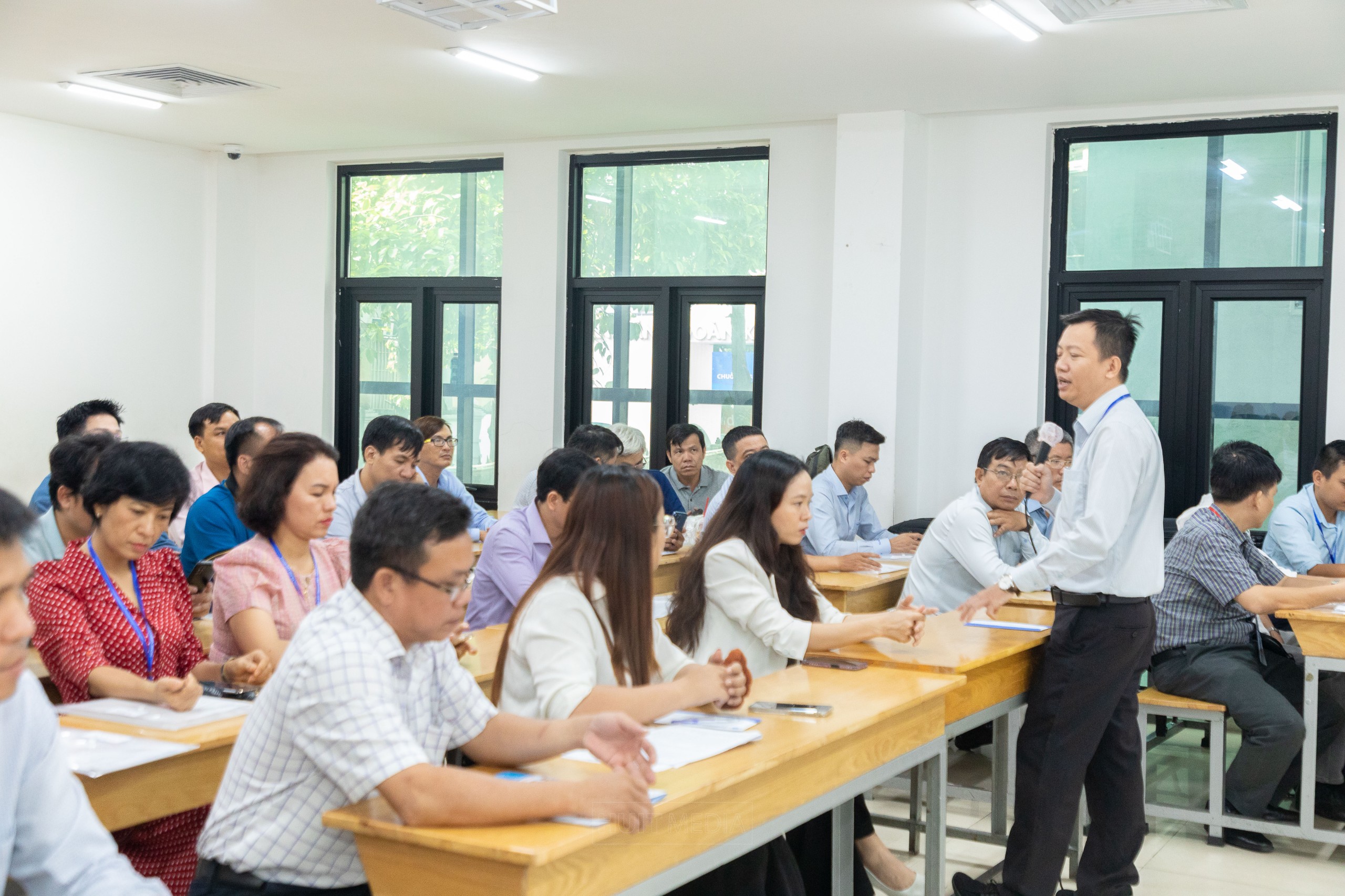 Giảng viên các trường đại học ở TP HCM lên đường nhận nhiệm vụ đặc biệt- Ảnh 6. Giảng viên các trường đại học ở TP HCM lên đường nhận nhiệm vụ đặc biệt- Ảnh 6.