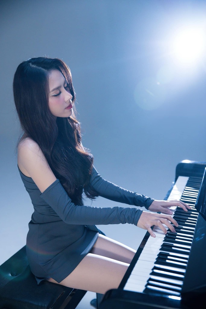 Á hậu Ngọc Hằng vừa tuyên bố làm ca sĩ, chất giọng liệu có gây thất vọng?- Ảnh 5. Á hậu Ngọc Hằng vừa tuyên bố làm ca sĩ, chất giọng liệu có gây thất vọng?- Ảnh 5.