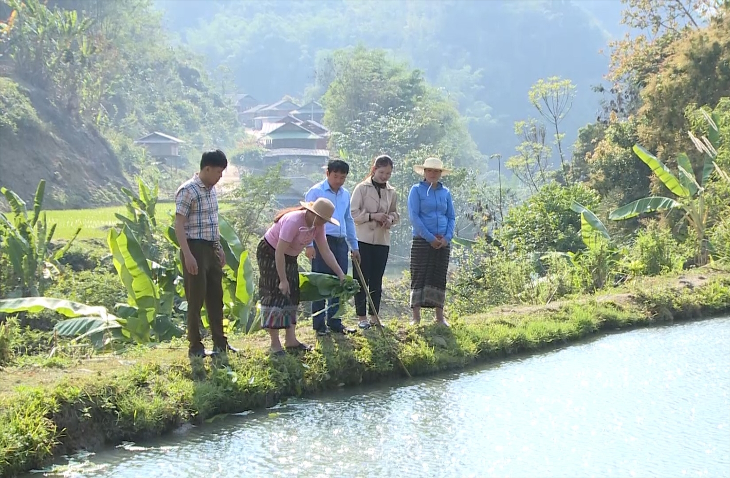 Mường Lát đã, đang được thụ hưởng nhiều chính sách hỗ trợ từ 3 Chương trình mục tiêu quốc gia Mường Lát đã, đang được thụ hưởng nhiều chính sách hỗ trợ từ 3 Chương trình mục tiêu quốc gia