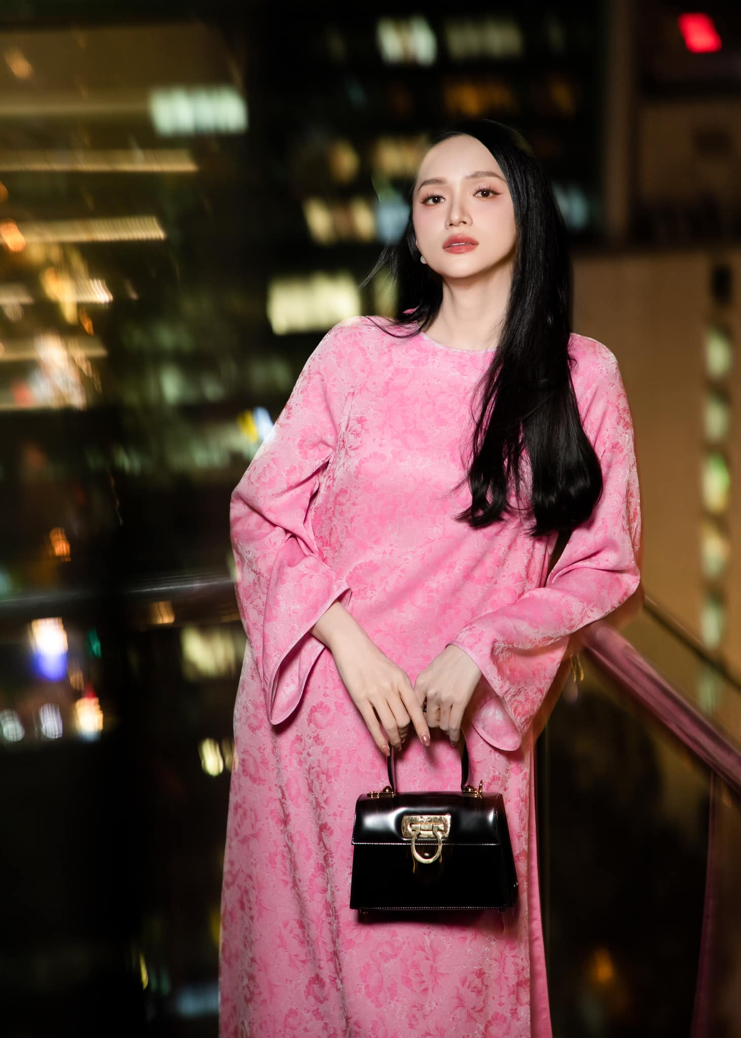 Ngây ngất ngắm 7 Hoa hậu, Á hậu mặc áo dài đẹp Ngây ngất ngắm 7 Hoa hậu, Á hậu mặc áo dài đẹp