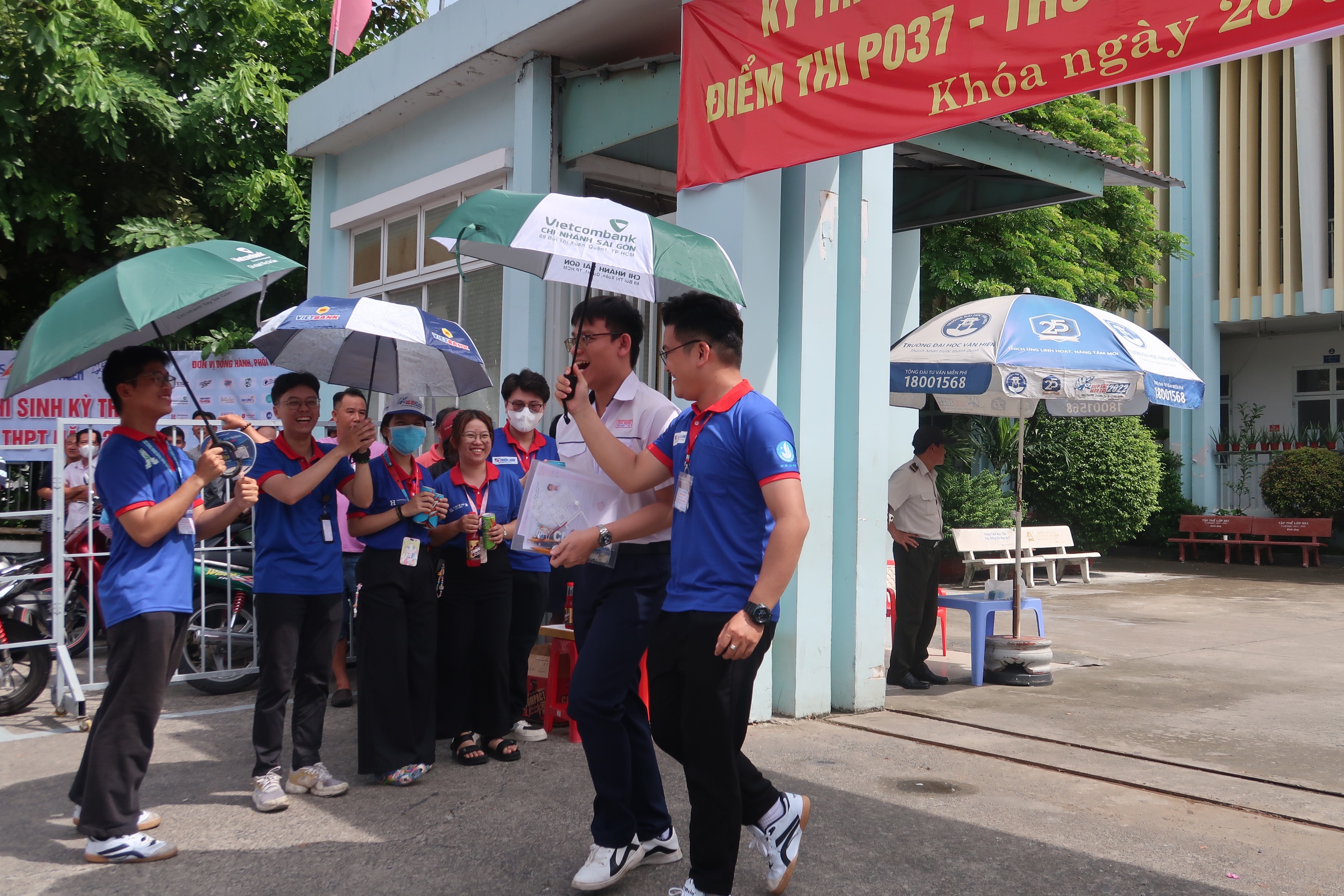 TPHCM: Nhiều thí sinh phấn khởi vì “trúng tủ” môn Văn- Ảnh 2. TPHCM: Nhiều thí sinh phấn khởi vì “trúng tủ” môn Văn- Ảnh 2.