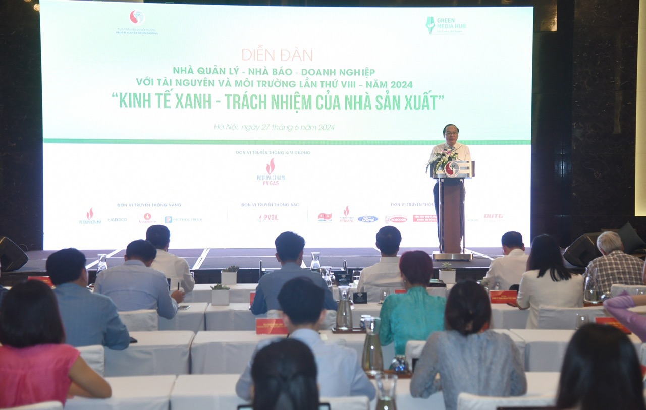 Thứ trưởng Bộ Tài nguyên và Môi trường: Đẩy mạnh chuyển đổi xanh, kinh doanh xanh là chiến lược và lợi thế cạnh tranh- Ảnh 2. Thứ trưởng Bộ Tài nguyên và Môi trường: Đẩy mạnh chuyển đổi xanh, kinh doanh xanh là chiến lược và lợi thế cạnh tranh- Ảnh 2.