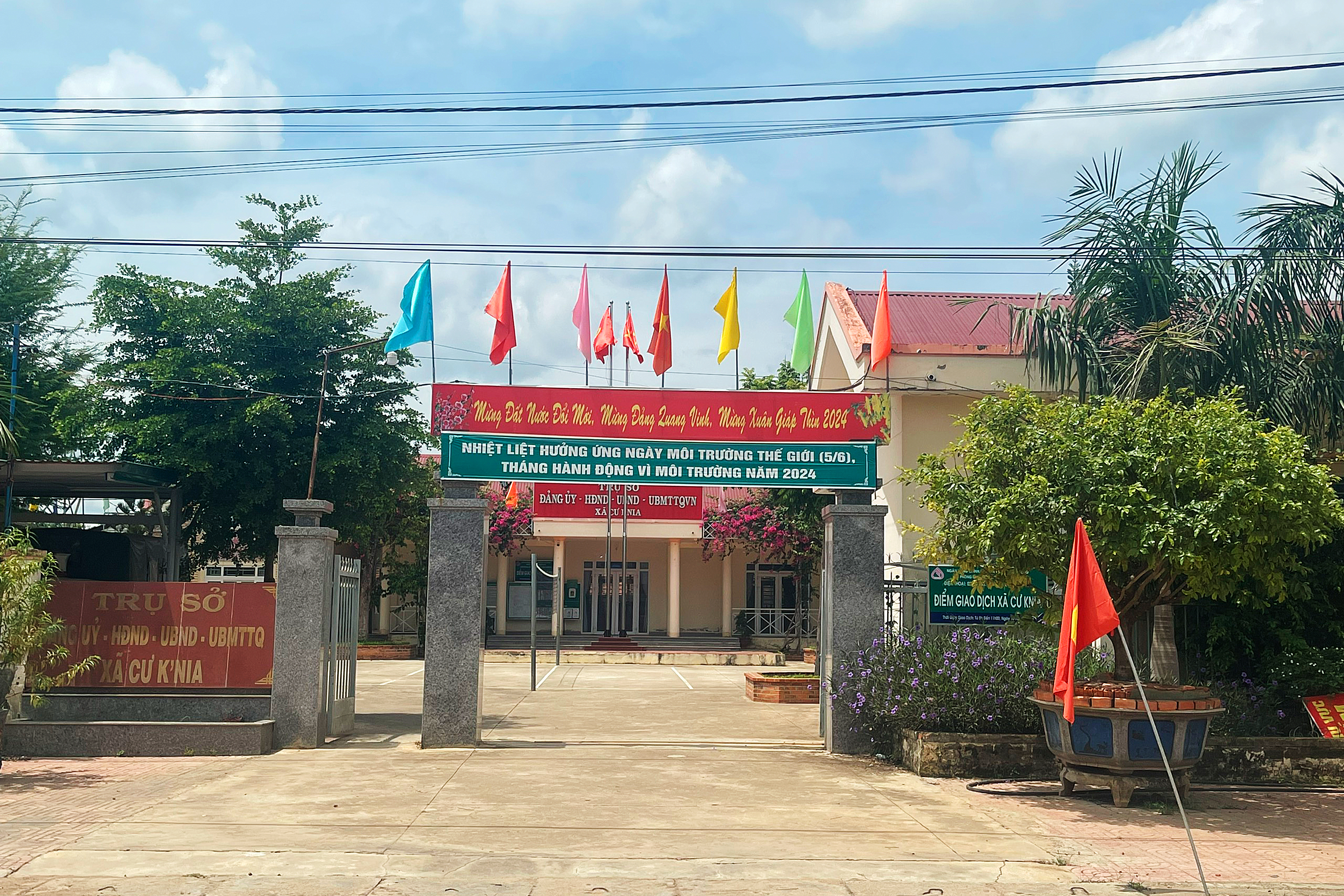 Hơn 20 xã ở Đắk Nông rớt chuẩn nông thôn mới, 2 xã phải thu hồi quyết định, vì sao vậy?- Ảnh 3. Hơn 20 xã ở Đắk Nông rớt chuẩn nông thôn mới, 2 xã phải thu hồi quyết định, vì sao vậy?- Ảnh 3.