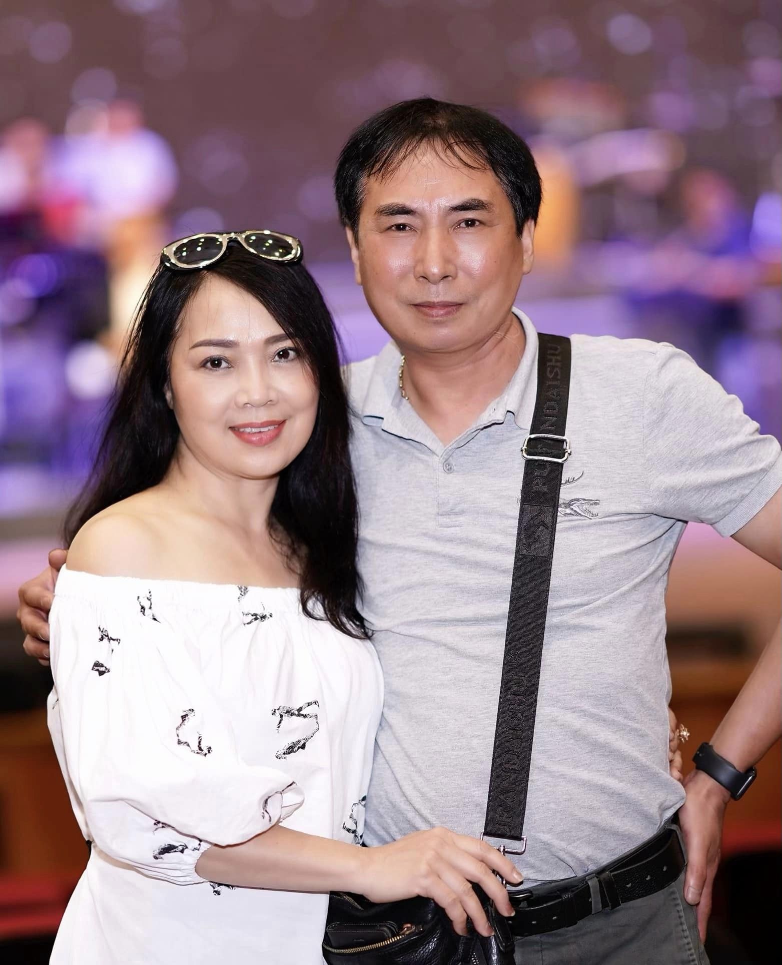 Hiếm khi nhắc tới chồng, NSND Thái Bảo bất ngờ đăng tải loạt ảnh tình tứ sau 35 năm chung sống- Ảnh 6. Hiếm khi nhắc tới chồng, NSND Thái Bảo bất ngờ đăng tải loạt ảnh tình tứ sau 35 năm chung sống- Ảnh 6.