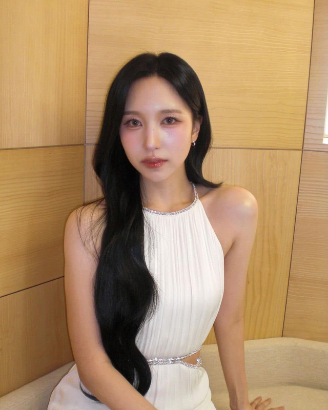 Chi Pu bị 'dìm dáng' đáng tiếc khi đứng cạnh Mina nhóm TWICE- Ảnh 3. Chi Pu bị 'dìm dáng' đáng tiếc khi đứng cạnh Mina nhóm TWICE- Ảnh 3.