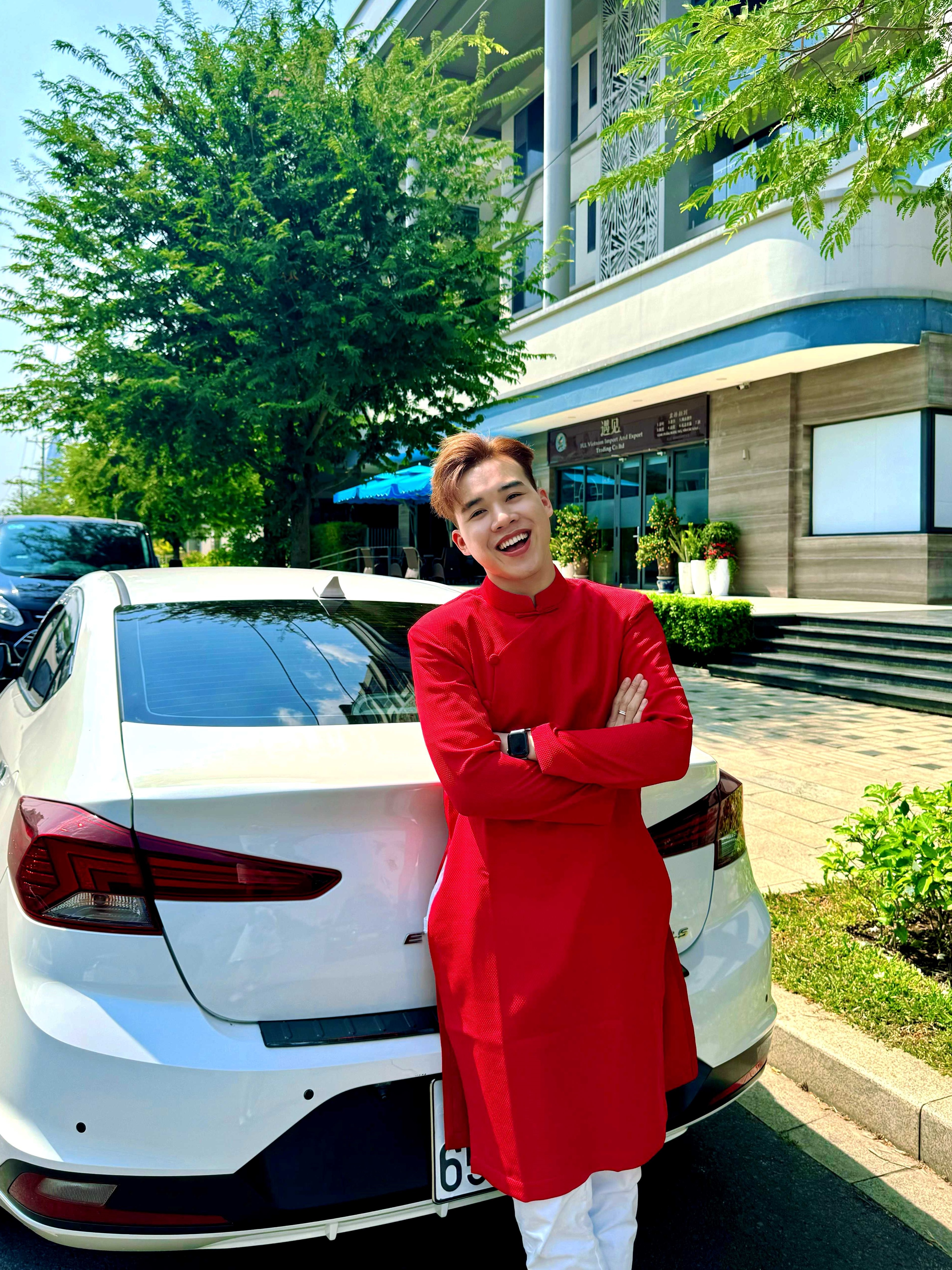 Nam tiếp viên hàng không hé lộ mức lương, điều đặc biệt chỉ nghề này mới có - 8 Nam tiếp viên hàng không hé lộ mức lương, điều đặc biệt chỉ nghề này mới có - 8