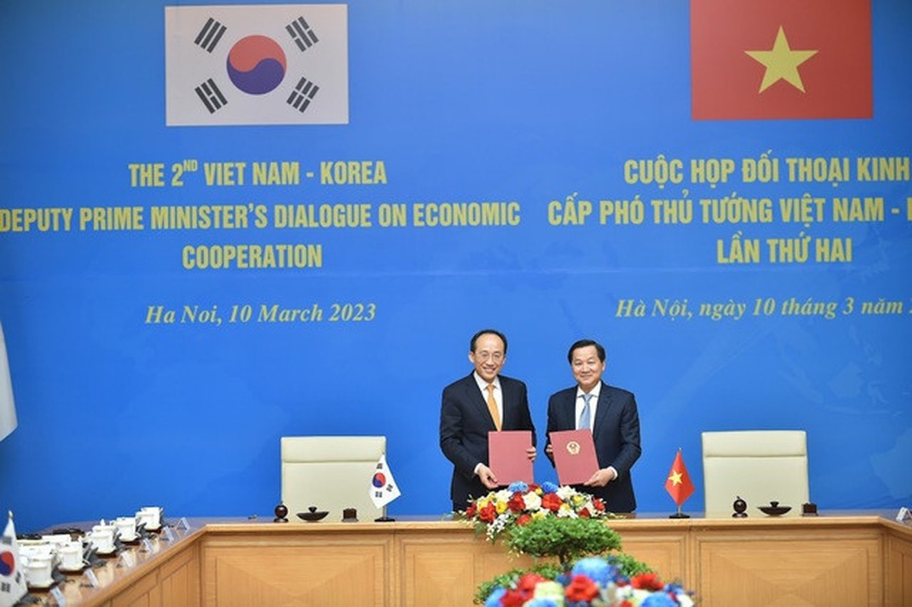Chuỗi hoạt động nổi bật của Thủ tướng trong chuyến thăm chính thức Hàn Quốc - 3 Chuỗi hoạt động nổi bật của Thủ tướng trong chuyến thăm chính thức Hàn Quốc - 3