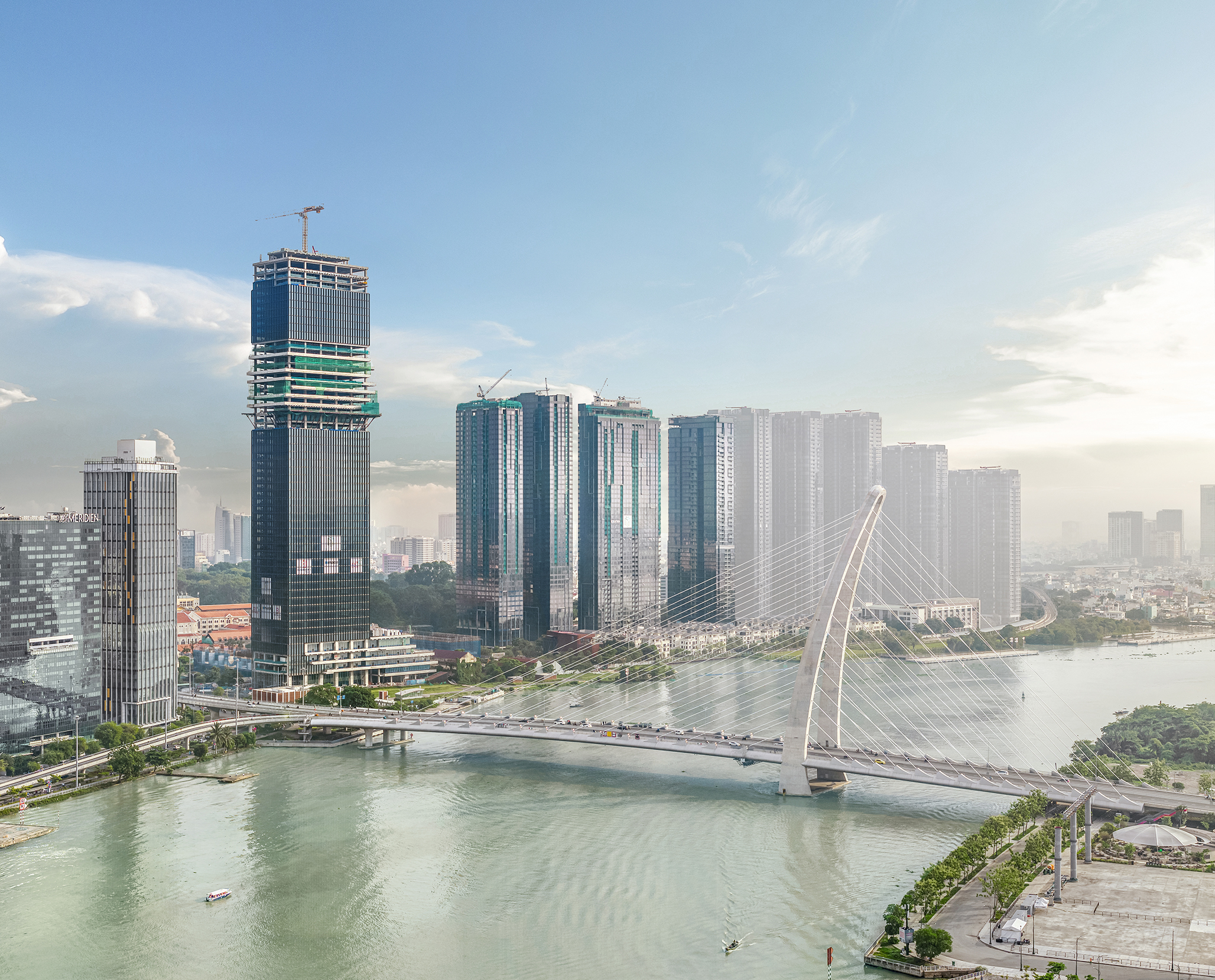 Các cấu phần của Grand Marina, Saigon đang ngày càng hoàn thiện. Ảnh: Masterise Homes Các cấu phần của Grand Marina, Saigon đang ngày càng hoàn thiện. Ảnh: Masterise Homes