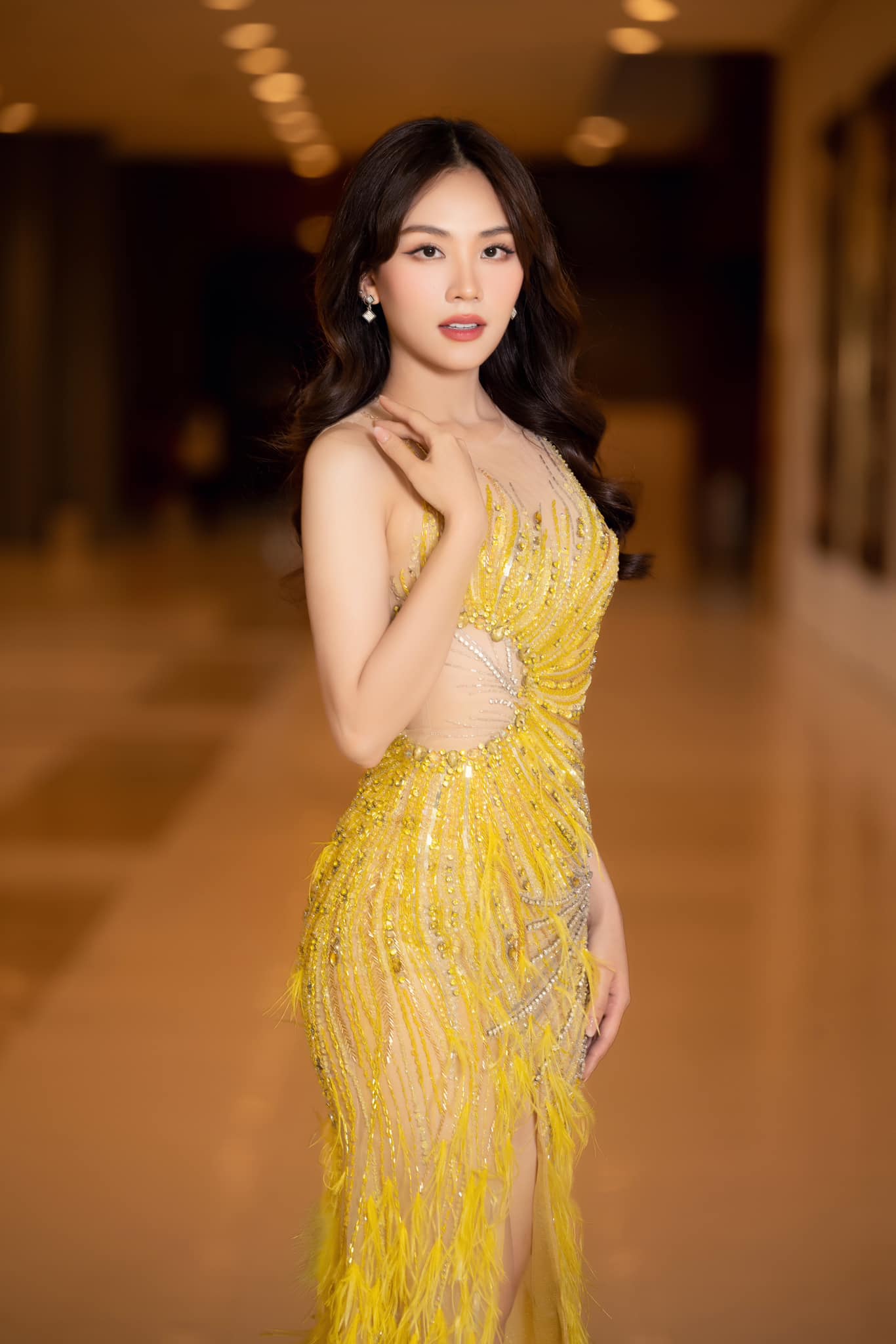 "Phớt lờ" chuyện Miss World bị dời lịch, Hoa hậu Mai Phương có hành động đẹp dịp Noel 2023 - Ảnh 6. "Phớt lờ" chuyện Miss World bị dời lịch, Hoa hậu Mai Phương có hành động đẹp dịp Noel 2023 - Ảnh 6.