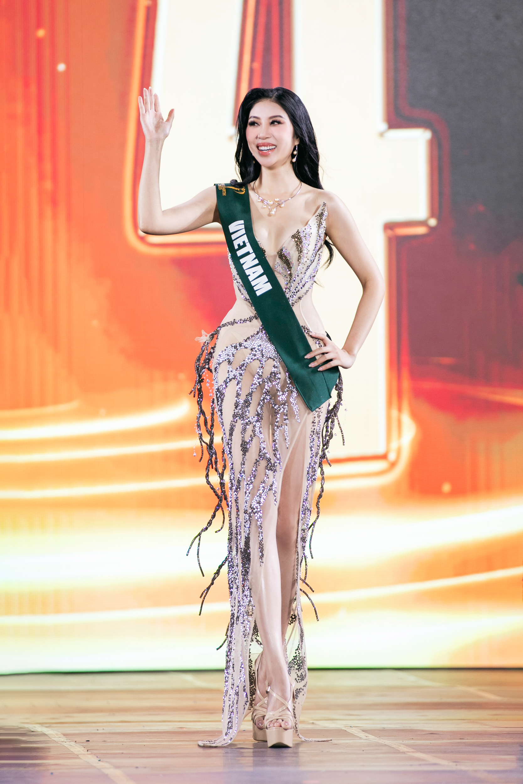 Người đẹp Albania đăng quang Miss Earth 2023, Đỗ Thị Lan Anh đoạt giải Á hậu 2 - Ảnh 14. Người đẹp Albania đăng quang Miss Earth 2023, Đỗ Thị Lan Anh đoạt giải Á hậu 2 - Ảnh 14.