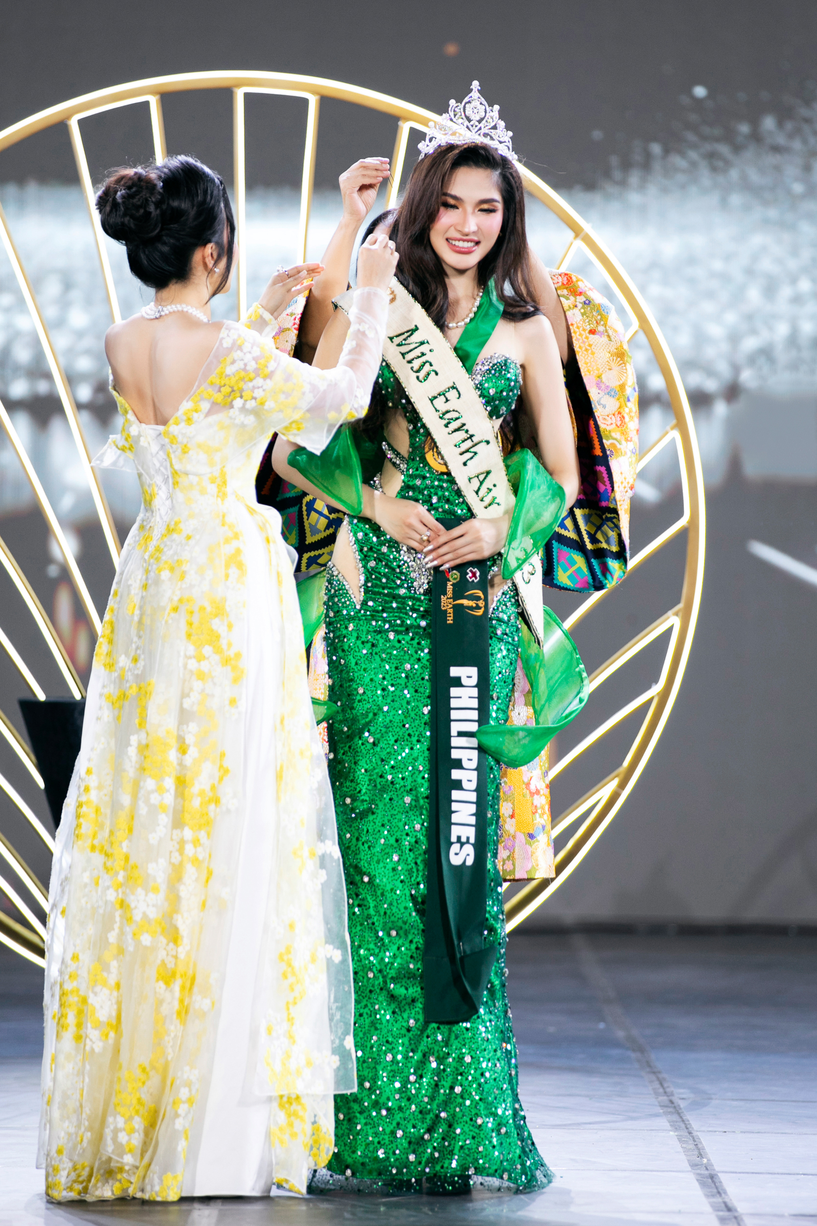 Người đẹp Albania đăng quang Miss Earth 2023, Đỗ Thị Lan Anh đoạt giải Á hậu 2 - Ảnh 15. Người đẹp Albania đăng quang Miss Earth 2023, Đỗ Thị Lan Anh đoạt giải Á hậu 2 - Ảnh 15.