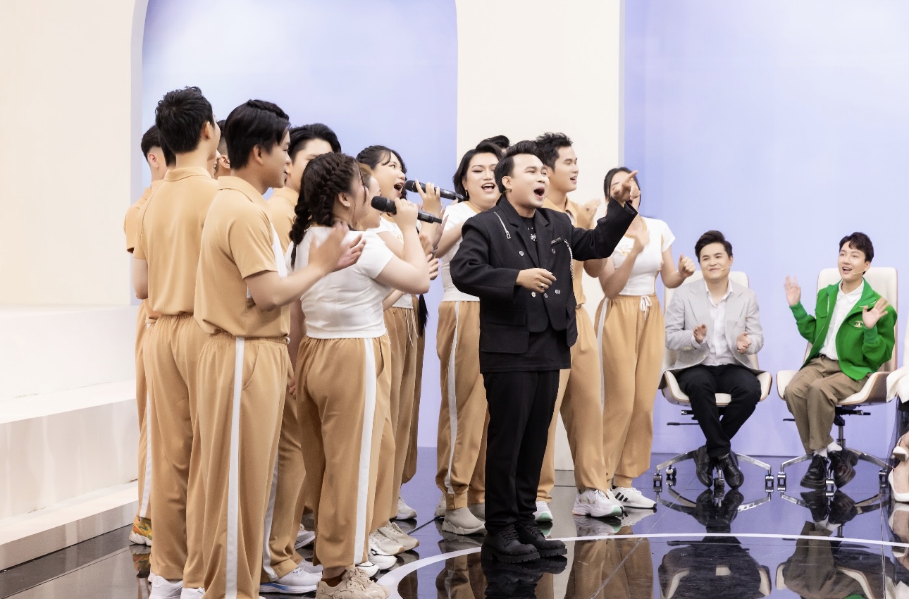 NSND Bạch Tuyết gửi gắm nhiều nỗi niềm về cải cách bài vọng cổ trong NSND Bạch Tuyết gửi gắm nhiều nỗi niềm về cải cách bài vọng cổ trong