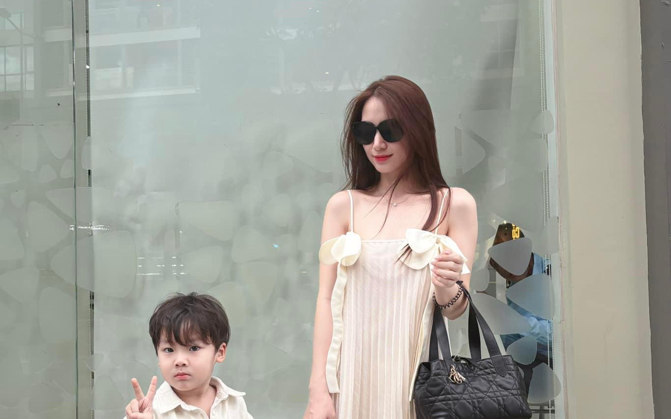 Học cách Hòa Minzy mix đồ siêu