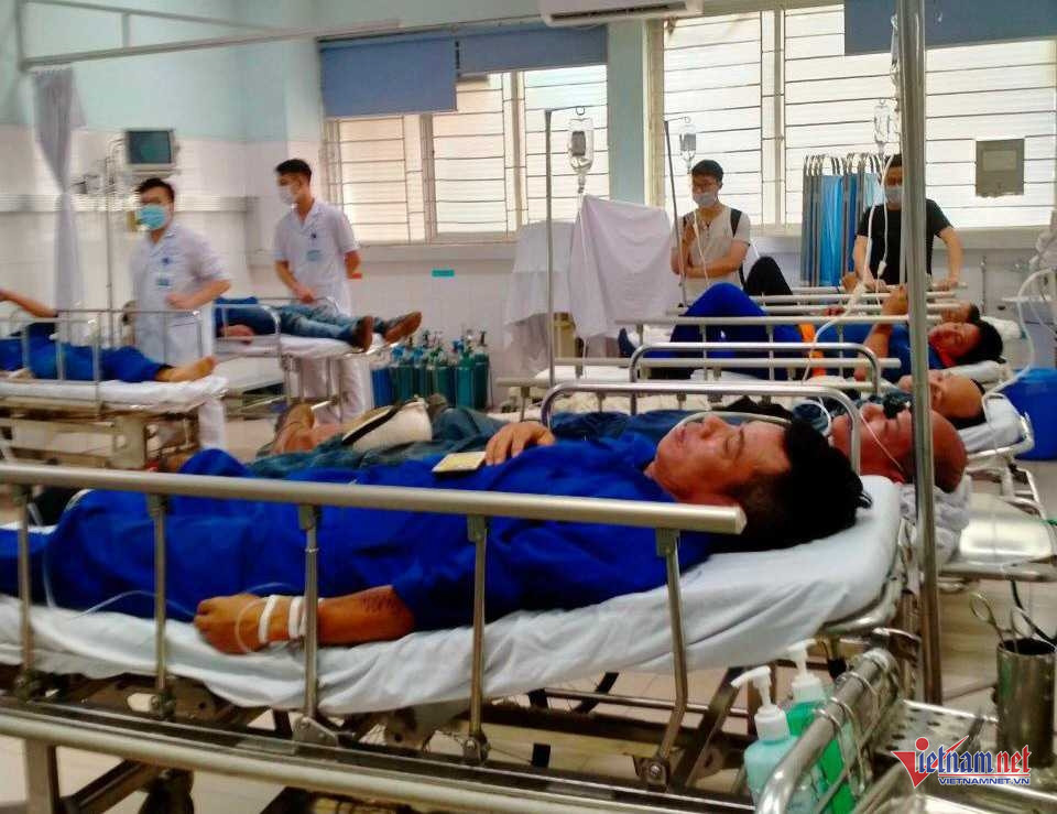 70 công nhân ở một nhà máy đóng tàu tại Hải Phòng đi cấp cứu sau bữa trưa - Ảnh 1. 70 công nhân ở một nhà máy đóng tàu tại Hải Phòng đi cấp cứu sau bữa trưa - Ảnh 1.