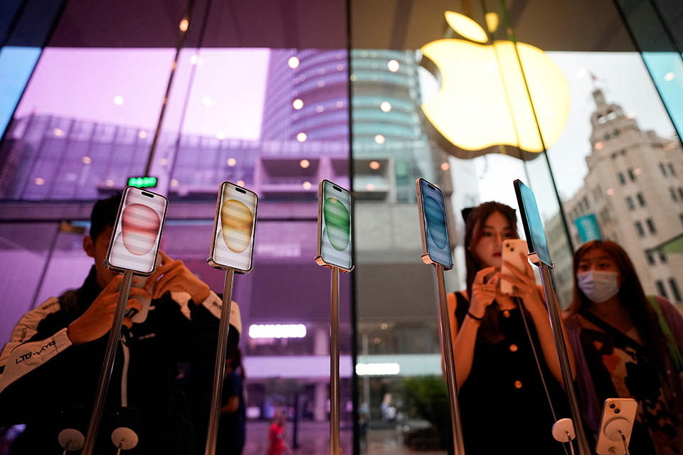 AI trên iPhone sẽ giúp giá trị Apple tăng mạnh- Ảnh 1. AI trên iPhone sẽ giúp giá trị Apple tăng mạnh- Ảnh 1.