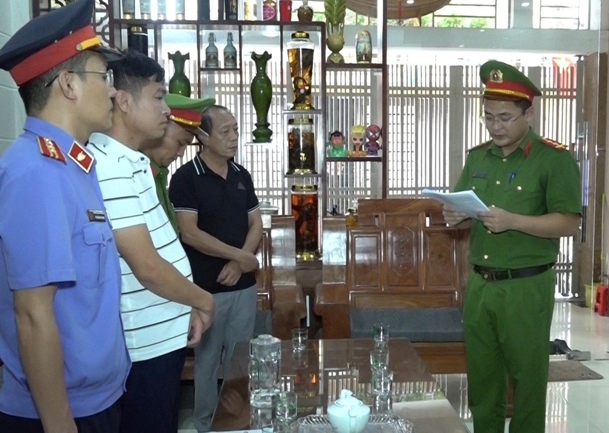 Bắt nguyên giám đốc Trung tâm Điều dưỡng người có công Nghệ An- Ảnh 1. Bắt nguyên giám đốc Trung tâm Điều dưỡng người có công Nghệ An- Ảnh 1.