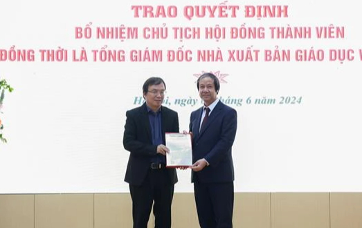 Bộ trưởng GD-ĐT 'đặt hàng' tân Chủ tịch NXB Giáo dục Việt Nam- Ảnh 1. Bộ trưởng GD-ĐT 'đặt hàng' tân Chủ tịch NXB Giáo dục Việt Nam- Ảnh 1.
