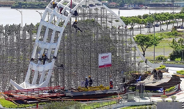 Công trình kiến trúc mái vòm Công viên APEC Đà Nẵng bằng kết cấu thép do HGPT Mechanical - hội viên Hội Cơ khí Đà Nẵng - gia công lắp đặt đạt “Top 7 Ấn tượng Việt Nam 2022”