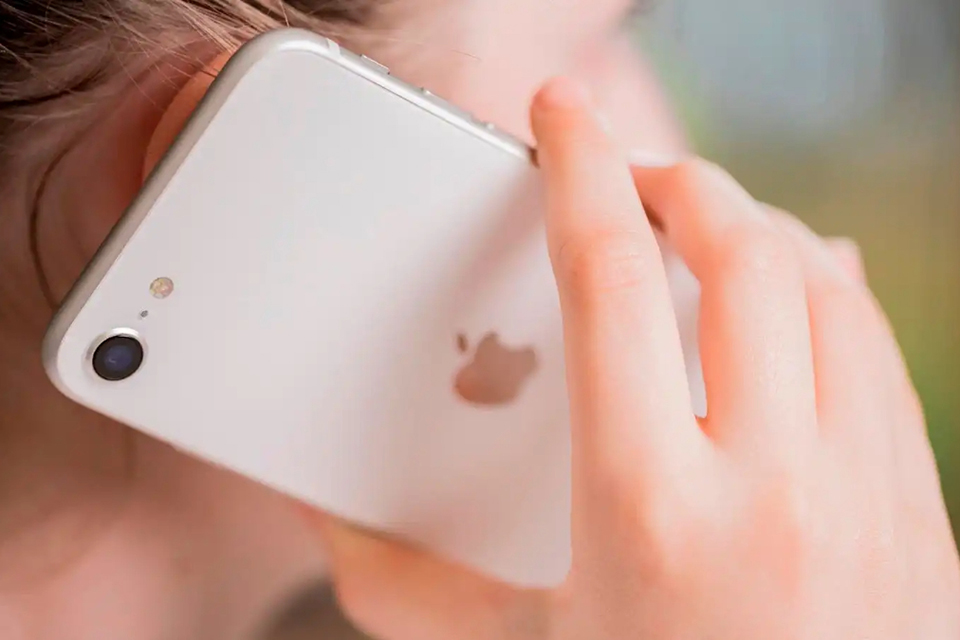 Cách lịch sự để từ chối cuộc gọi trên iPhone - Ảnh 1. Cách lịch sự để từ chối cuộc gọi trên iPhone - Ảnh 1.