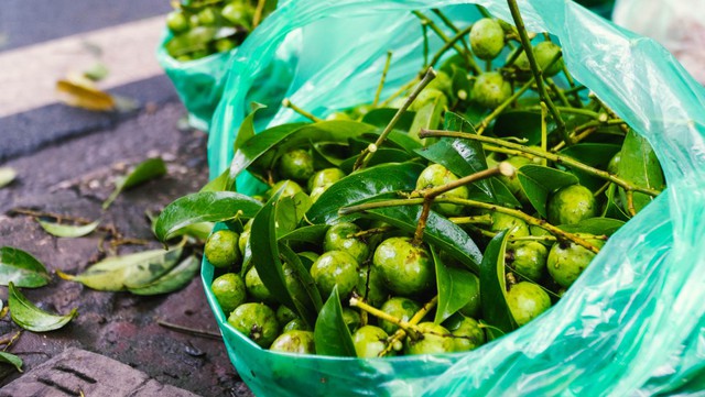 Canh chua của người Hà Nội rất ngon, ăn quanh năm nhờ sự kết hợp từng loại quả trong các món canh - Ảnh 2. Canh chua của người Hà Nội rất ngon, ăn quanh năm nhờ sự kết hợp từng loại quả trong các món canh - Ảnh 2.