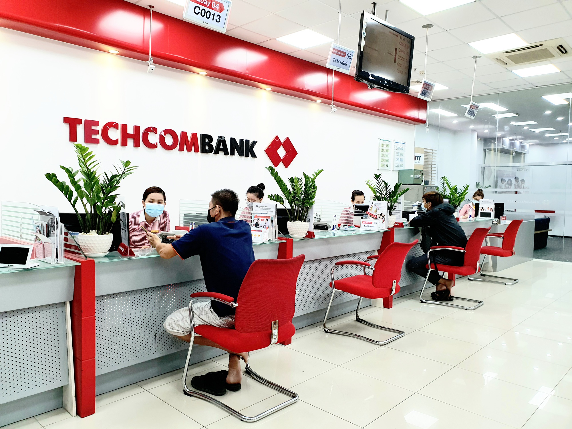 Con gái Chủ tịch Techcombank đăng ký mua hơn 82 triệu cổ phiếu - Ảnh 1. Con gái Chủ tịch Techcombank đăng ký mua hơn 82 triệu cổ phiếu - Ảnh 1.