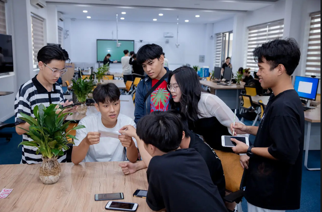 Điểm xét tuyển sớm một số trường đại học ở TP.HCM ra sao?- Ảnh 1. Điểm xét tuyển sớm một số trường đại học ở TP.HCM ra sao?- Ảnh 1.